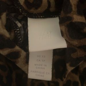 H&M, XS, Cheetah Print - Turtle Kneck